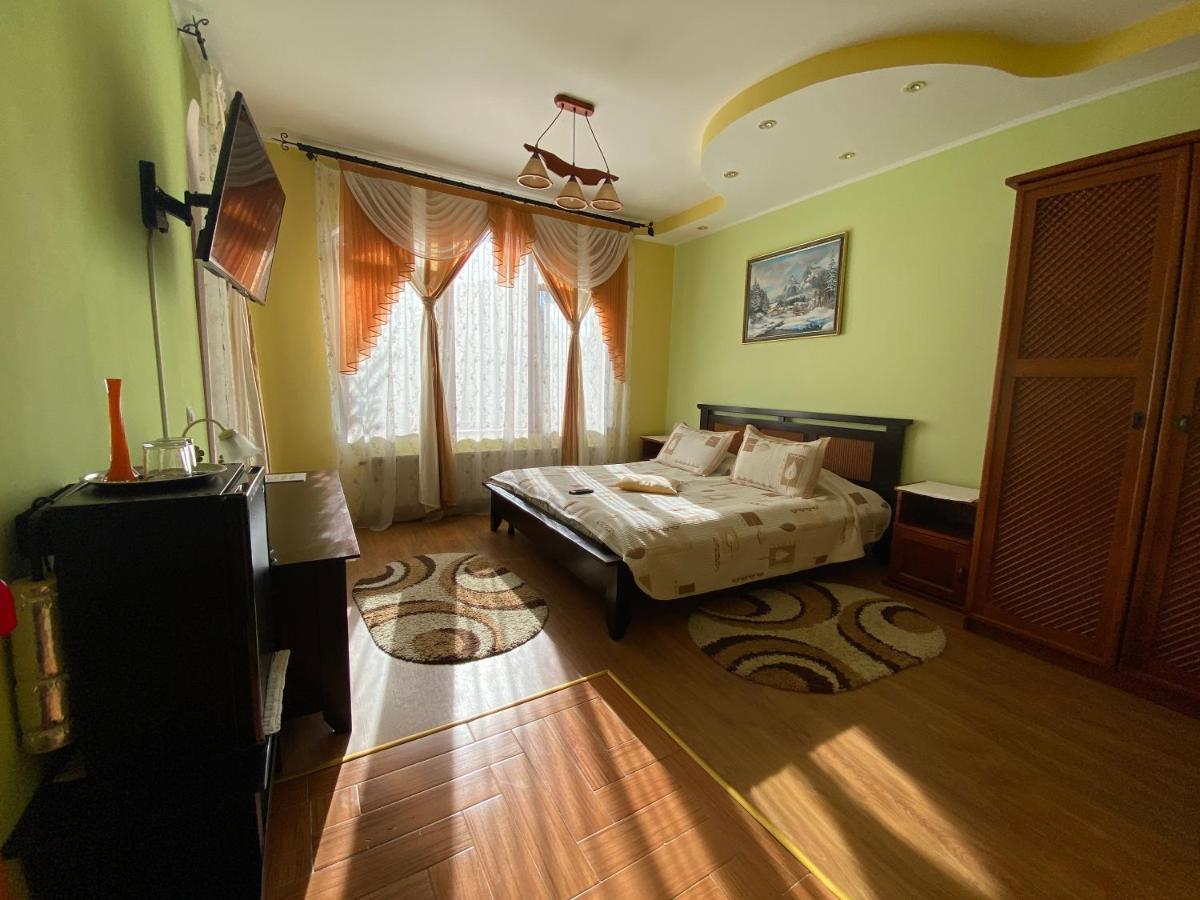 Pensiunea Crocus - Sauna & Billiard Poiana Brasov Exterior foto